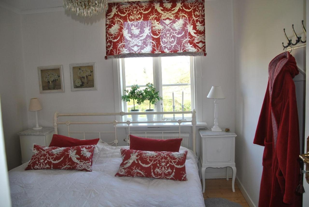 Dagmars Bed And Breakfast Motala Bagian luar foto