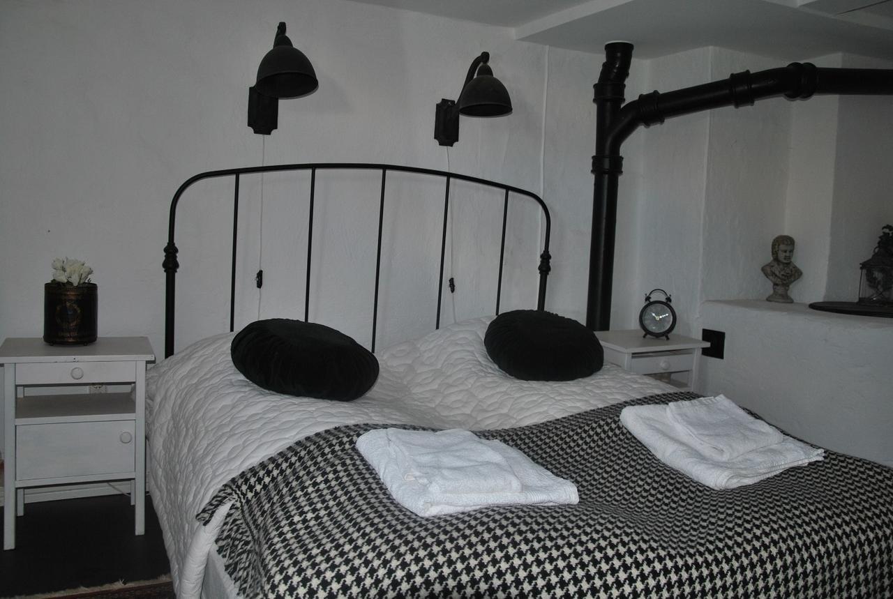 Dagmars Bed And Breakfast Motala Bagian luar foto